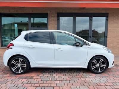 Peugeot 208 HDi GT-Line usata Pozzonovo