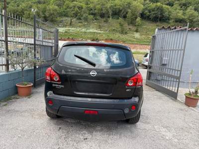 Nissan Qashqai TEKNA 4x4 usata Prevalle