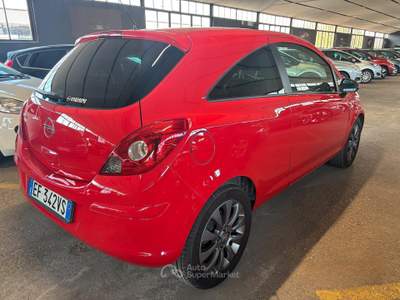 Opel Corsa 1.2 63KW 85CV 3porte Club NEOPATENTATO usata Sommacampagna