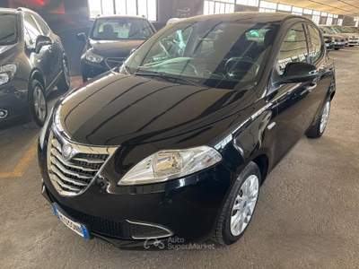 Lancia Ypsilon 1.2 69CV 5 porte S&S Platinum NEOPA usata Sommacampagna