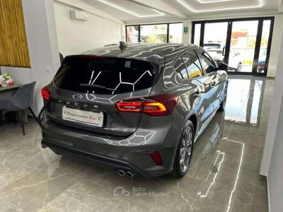 Ford Focus Focus V 1.5 ecoblue ST-Line 115cv auto Grigio usata Albano Laziale