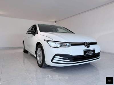 Volkswagen Golf 2.0 TDI DSG SCR Style usata San Giuseppe Vesuviano