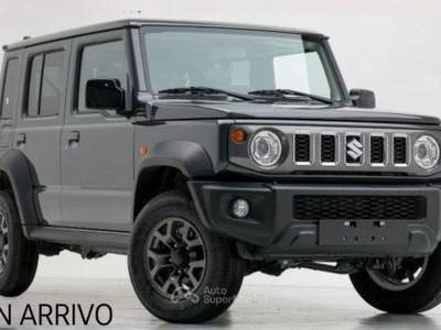 Suzuki Jimny 5porte 1.5 Top 4wd allgrip AUTOM. Grigio usata Verona