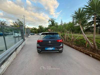 Volkswagen T-Roc 1.6 TDI SCR Advanced BlueMot.Tech. usata Campagna