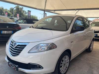 Lancia Ypsilon  1.3 MJT 95 CV 5p. S&S Gold Bianco usata Priolo Gargallo