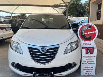 Lancia Ypsilon  1.3 MJT 95 CV 5p. S&S Gold Bianco usata Priolo Gargallo