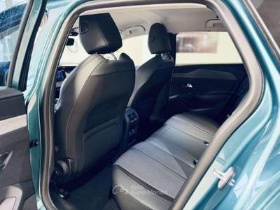 Peugeot 308 SW 1.5 bluehdi Allure Blu/Azzurro usata San Michele Salentino