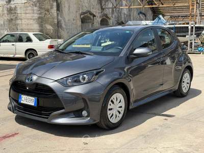 Toyota Yaris 1.0 5 porte Business Grigio usata Arcola