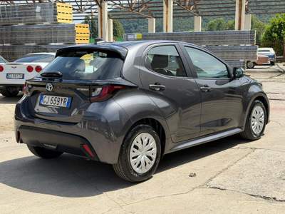 Toyota Yaris 1.0 5 porte Business Grigio usata Arcola