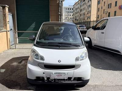 Smart ForTwo 1.0 mhd bianca lim Bianco usata Genova