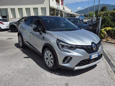 Renault Captur FULL HYBRID INTENS 145CV Argento usata Foligno