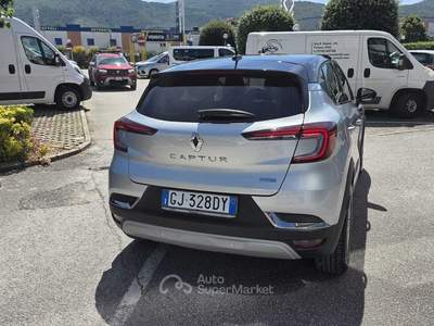 Renault Captur FULL HYBRID INTENS 145CV Argento usata Foligno