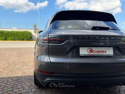 Porsche Cayenne 3.0 V6 E-Hybrid Grigio usata Castiglione delle Stiviere