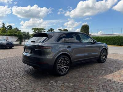 Porsche Cayenne 3.0 V6 E-Hybrid Grigio usata Castiglione delle Stiviere