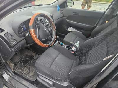 Hyundai i30 1.4 16V 109CV 5p. BlueDr. GPL Active Nero usata Genova
