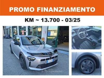 Lancia Ypsilon Hybrid e-DCT NEOPATENTATI Argento usata Gallarate