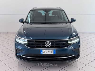 Volkswagen Tiguan 131cv Life BENZINA Blu/Azzurro usata Pollenza
