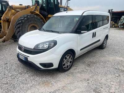 Fiat Doblò Doblò 1.6 MJT 105CV S&S PL Combi Maxi N1 Lounge Bianco usata Gemona del Friuli