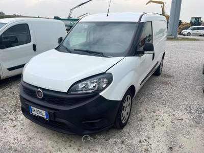 Fiat Doblò Doblò 1.6 MJT 105CV S&S PL Combi Maxi N1 Lounge Bianco usata Gemona del Friuli