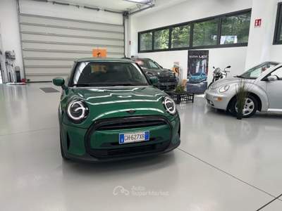 MINI One MINI ONE AUTOMATICA BENZINA Verde usata Beregazzo con Figliaro