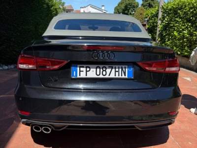 Audi A3 Cabrio 2.0 TDI S tronic Sport Nero usata Stra