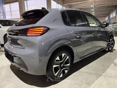 Peugeot 208 1.2 T 100CV 5p Allure /CAR PLAY-NAVIG./PARK PLUS  Grigio usata Savigliano