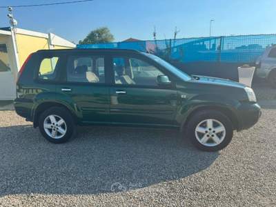 Nissan X-Trail 2.2 dCi Wild 4X2 Verde usata Arezzo