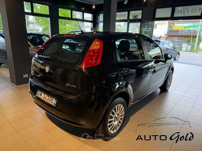 Fiat Grande Punto Grande Punto 5p 1.4 natural power Dynamic 77cv Nero usata Padova