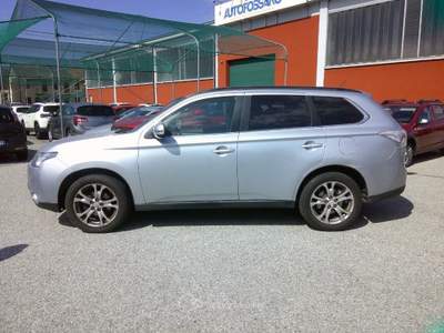 Mitsubishi Outlander 2.2 DI-D 4WD Instyle 7p. Grigio usata Fossano
