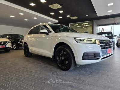 Audi Q5 2.0 190CV S-LINE Bianco usata Ferrara