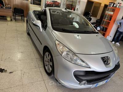 Peugeot 207 CABRIO 1.6 HDi 110 cv. Grigio usata Terracina