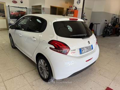 Peugeot 208 BlueHDi 1.5 dci 100 cv. Allure OK NEOP Bianco usata Terracina
