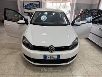 Volkswagen Golf 6 TDi 1.6 CC. 105 cv. Bianco usata Terracina
