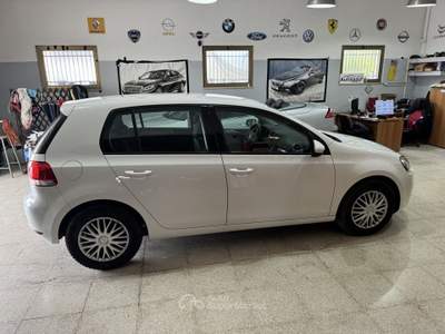 Volkswagen Golf 6 TDi 1.6 CC. 105 cv. Bianco usata Terracina