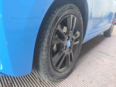 Toyota Aygo CAMBIO AUTOMATICO Blu/Azzurro usata Milano
