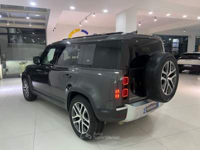 Land Rover Defender 110 3.0D I6 200 CV AWD Auto SEda €599,00 Grigio usata Somma Vesuviana