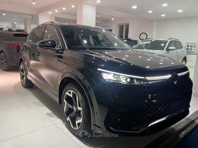 Volkswagen Tiguan 2.0 TDI 150 CV DSG R-Line Plus da €519,00 mensili  Nero usata Somma Vesuviana