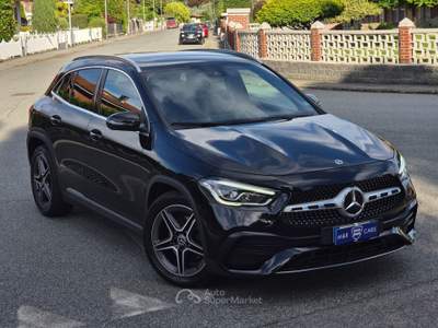 Mercedes-Benz GLA 220 200 d Automatic 4Matic Premium Nero usata Caresanablot