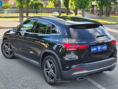 Mercedes-Benz GLA 220 200 d Automatic 4Matic Premium Nero usata Caresanablot