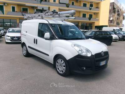 Fiat Doblò DOBLO 1.6 M-JET 105CV E5 FURGONE ALLESTITO SCAFFALATURE, PORTASCALA E PORTATUBI 132000 KM Bianco usata Giugliano in Campania