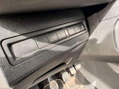 Peugeot 5008 BlueHDi 130 S&S Allure 7 Posti Pelle Grigio usata Rivignano Teor