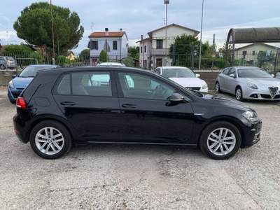Volkswagen Golf Golf VII  5p 1.5 tgi Business 130cv Nero usata Ravenna
