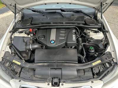 BMW Serie 3 320 320 X-DRIVE  (4X4) **MANUALE**177 CV**OTTIME CONDIZIONI GENERALI** Bianco usata Ciserano