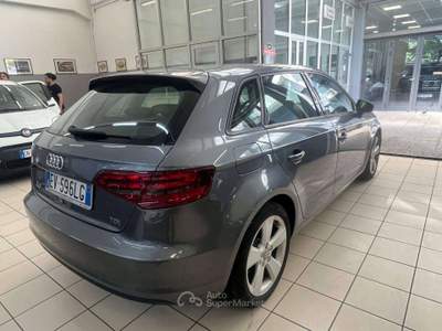 Audi A3 A3 III 2013 Sportback Sportback 1.6 tdi Ambiente Argento usata Milano