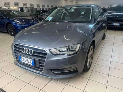 Audi A3 A3 III 2013 Sportback Sportback 1.6 tdi Ambiente Argento usata Milano