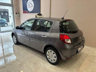 Renault Clio ** PERFETTE CONDIZIONI** Grigio usata Gravina in Puglia