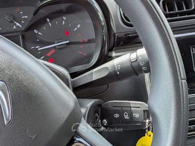 Citroen C3 GPL 1.2PureTech 82cv SHINE Bianco usata Roma