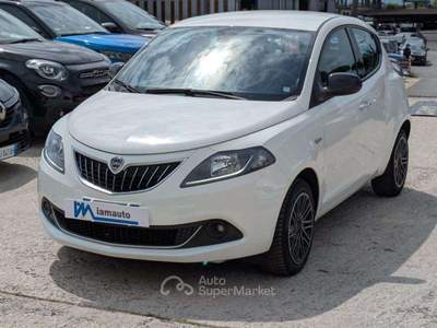 Lancia Ypsilon 1.0 FireFly GOLD 70cv Bianco usata Roma
