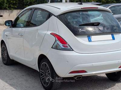 Lancia Ypsilon 1.0 FireFly GOLD 70cv Bianco usata Roma