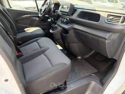 Renault Trafic 2.0 CDI Bianco usata Cinisello Balsamo